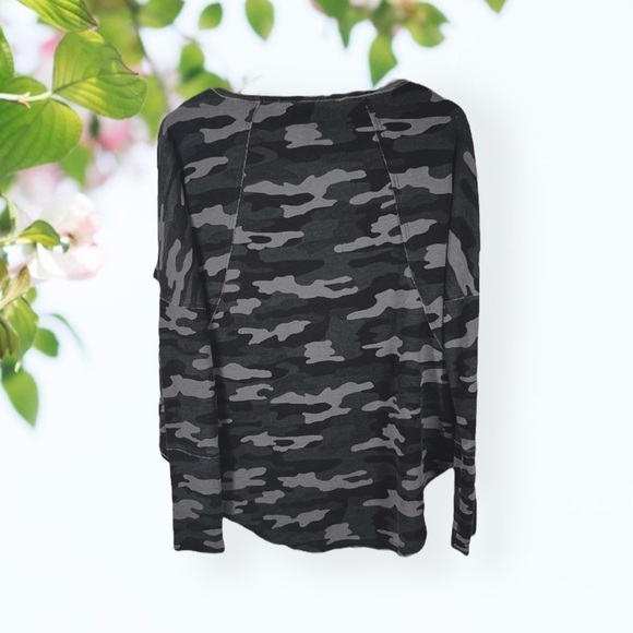 LUCKY Brand Long Sleeve Camo Top - Picture 2 of 4